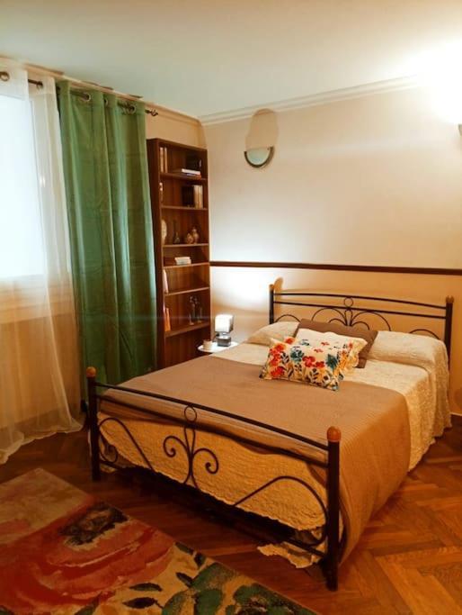 Romantic Apartment Ideal For Women! Athén Kültér fotó